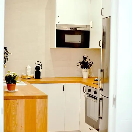 Lux Cityhall + Parking *