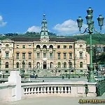 Lux Cityhall + Parking Apartamento