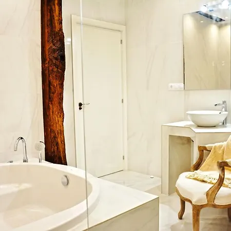 Lux Cityhall + Parking