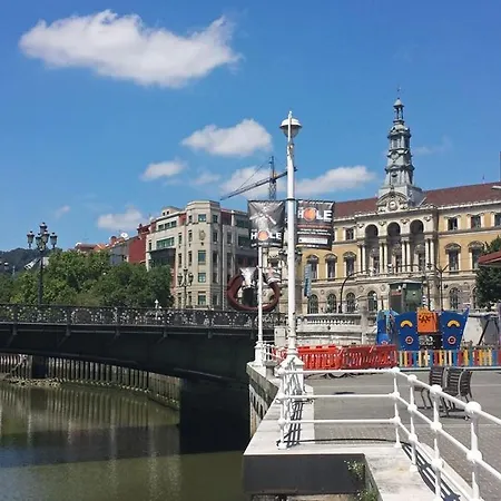 Lux Cityhall + Parking * Бильбао